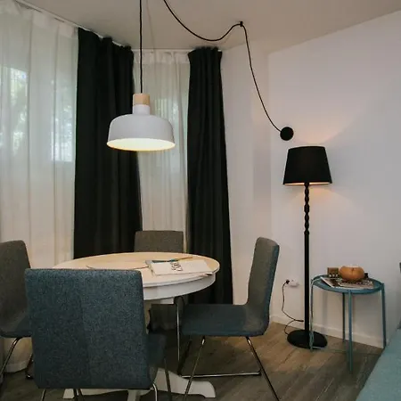 Apartment First One-bedroom For 2 Zagreb